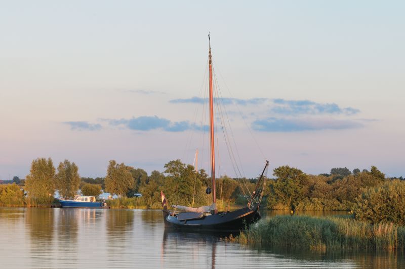 Overnachten in het riet bij Terherne