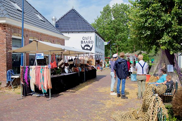 Baard, jaarlijkse wedstrijd palingroken