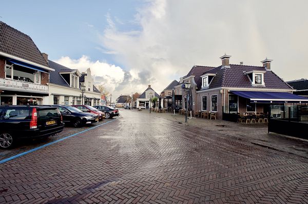 Grou, Halbertsmaplein