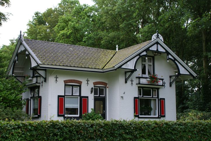 Voormalige boswachterswoning uit 1890 in Aldtsjerk.