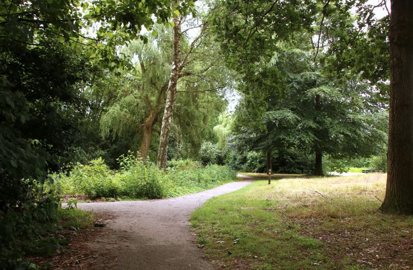 Wandel en fietsenroutes omgeving Oenkerk.
