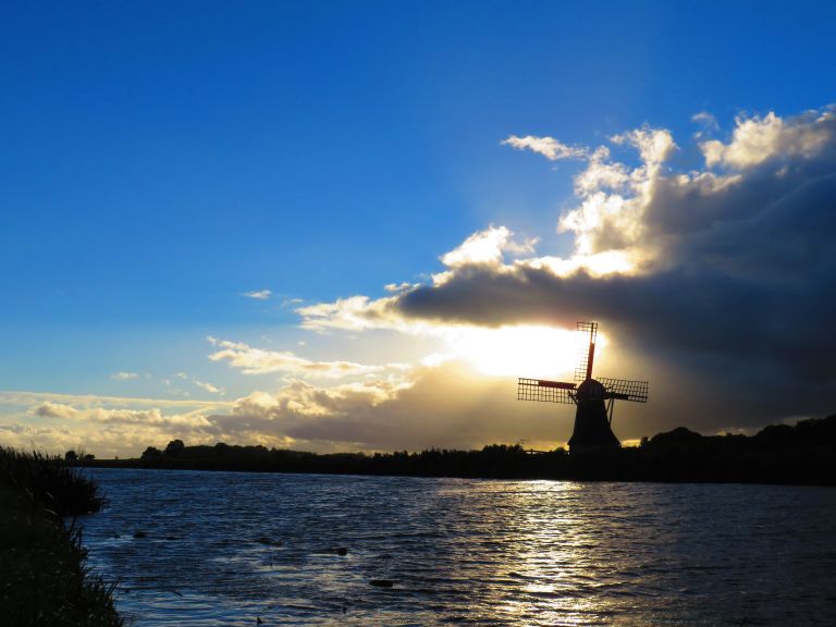 Molen langs de Tjonger bij Mildam