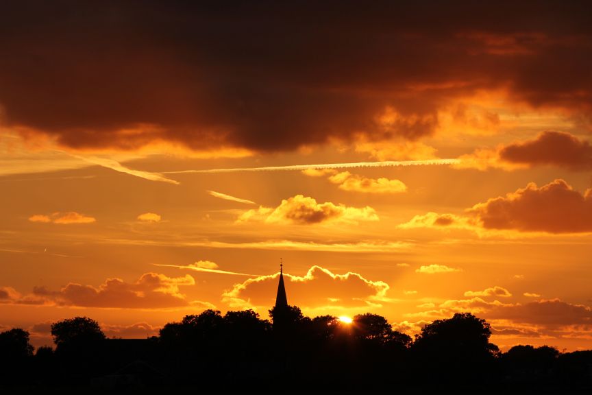 sunset Oosthem
