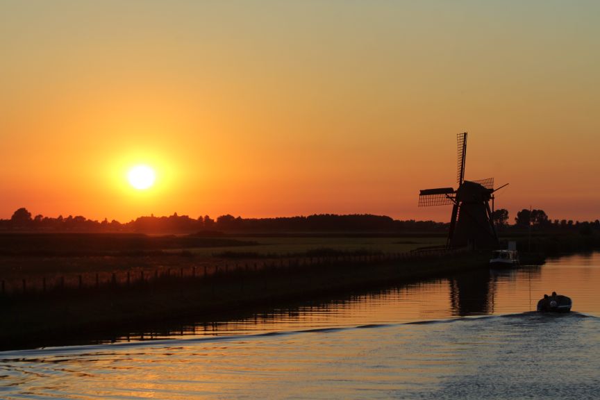 Zonsondergang bij Scharsterbrug