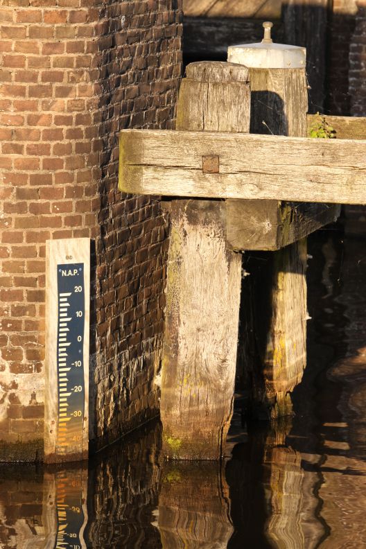 Oude sluis in de Linde bij Wolvega